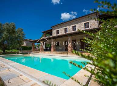 Kuca, Poreč, prodaja, 730000 €, 262 m2