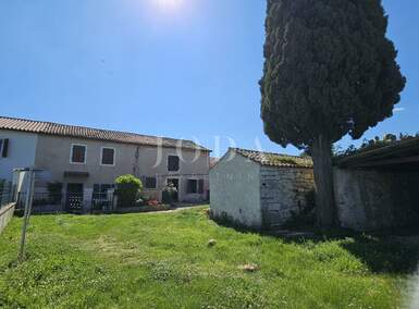 Kuca, Rovinj, prodaja, 350000 €, 190 m2