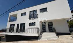 Trosoban stan, Rab, Banjol, prodaja, 239000 €, 65 m2