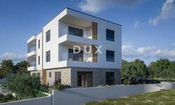 Trosoban stan, Šibenik, Brodarica, prodaja, 426000 €, 67 m2