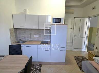 Jednosoban stan, Rijeka, Sušak, najam, 500 €, 20 m2