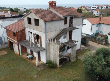 Kuca, Umag, prodaja, 495000 €, 353 m2