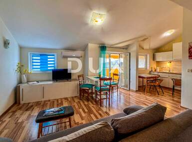 Cetvorosoban stan, Mali Lošinj, prodaja, 307000 €, 61 m2