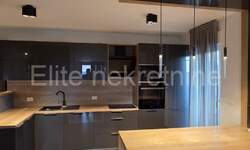 Trosoban stan, Viškovo, Marčelji, prodaja, 412000 €, 155 m2