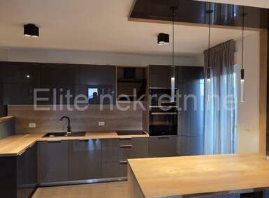 Trosoban stan, Viškovo, Marčelji, prodaja, 412000 €, 155 m2
