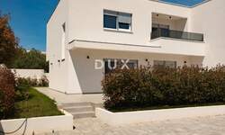 Kuca, Vodice, prodaja, 485000 €, 133 m2