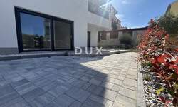 Trosoban stan, Vodice, prodaja, 289000 €, 109 m2