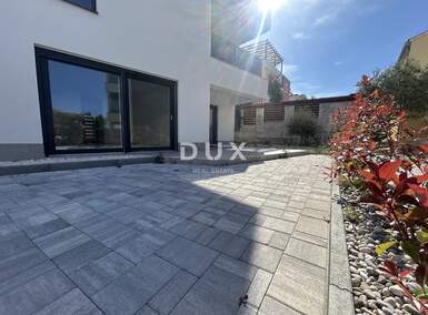 Trosoban stan, Vodice, prodaja, 289000 €, 109 m2