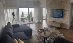 Trosoban stan, Rijeka, Zamet, najam, 1200 €, 65 m2