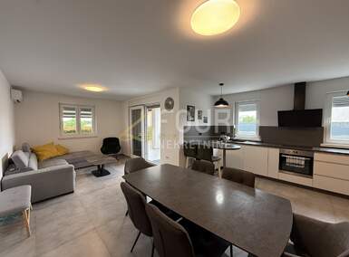 Trosoban stan, Poreč, Žbandaj, prodaja, 350000 €, 73 m2