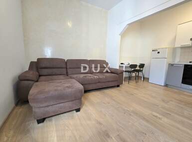 Dvosoban stan, Pula, Centar, prodaja, 135000 €, 38 m2