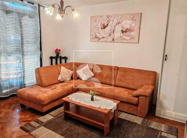 Trosoban stan, Pula, Centar, prodaja, 225000 €, 74 m2