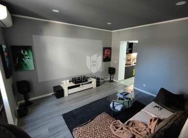 Dvosoban stan, Pula, Centar, prodaja, 168000 €, 55 m2