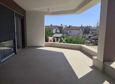 Cetvorosoban stan, Pula, Valdebek, prodaja, 337744 €, 123 m2