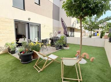 Apartman, Novigrad, prodaja, 265000 €, 55 m2