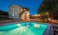 Kuca, Sveti Lovreč, prodaja, 590000 €, 110 m2