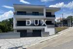 Kuca, Crikvenica, prodaja, 949000 €, 350 m2