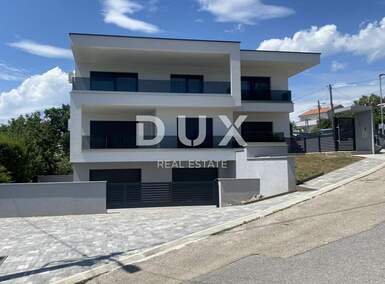 Kuca, Crikvenica, prodaja, 949000 €, 350 m2