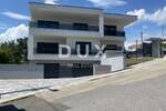 Kuca, Crikvenica, prodaja, 949000 €, 350 m2