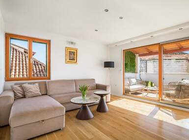 Jednosoban stan, Split, najam, 1100 €, 80 m2