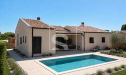 Kuca, Poreč, prodaja, 480000 €, 110 m2