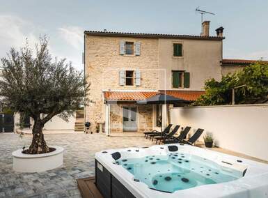 Kuca, Poreč, prodaja, 345000 €, 102 m2