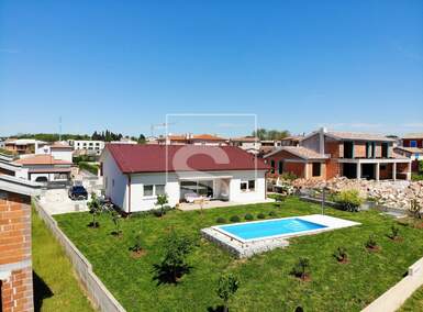 Kuca, Poreč, prodaja, 690000 €, 186 m2