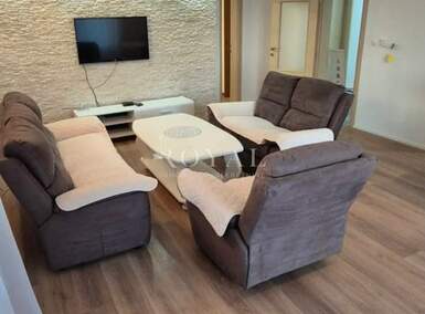 Dvosoban stan, Kastav, Trinajstići, najam, 700 €, 65 m2