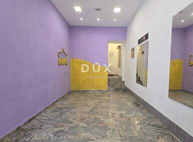 Poslovni prostor, Pula, Centar, najam, 500 €, 20 m2