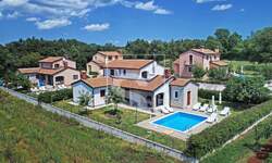 Kuca, Sveti Lovreč, prodaja, 450000 €, 140 m2