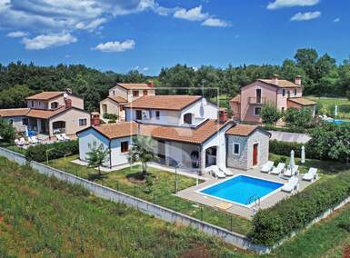 Kuca, Sveti Lovreč, prodaja, 450000 €, 140 m2