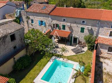 Kuca, Poreč, prodaja, 395000 €, 145 m2