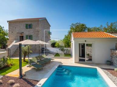 Kuca, Višnjan, prodaja, 535000 €, 108 m2