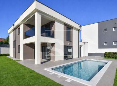 Kuca, Poreč, prodaja, 690000 €, 160 m2