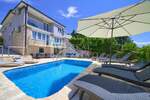 Kuca, Novi Vinodolski, prodaja, 650000 €, 192 m2