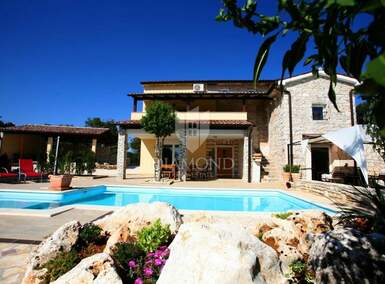 Kuca, Barban, prodaja, 550000 €, 220 m2