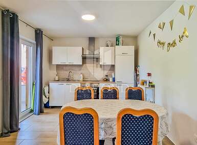 Stan, Buje, Kaštel, prodaja, 370000 €, 117 m2