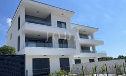 Cetvorosoban stan, Malinska-Dubašnica, Malinska, prodaja, 470000 €, 111 m2