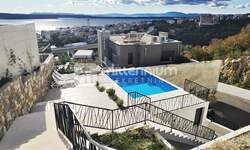 Trosoban stan, Crikvenica, prodaja, 298000 €, 69 m2