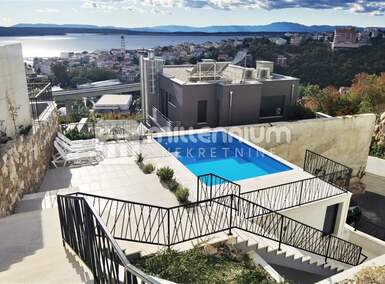 Trosoban stan, Crikvenica, prodaja, 298000 €, 69 m2