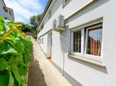 Trosoban stan, Mali Lošinj, prodaja, 278000 €, 80 m2