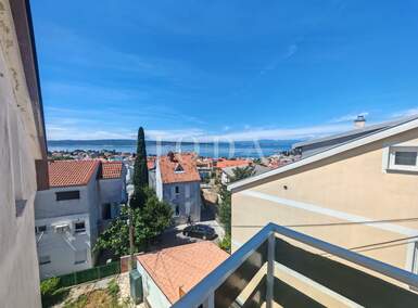 Trosoban stan, Crikvenica, Selce, prodaja, 185000 €, 50 m2