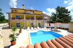 Kuca, Višnjan, prodaja, 750000 €, 485 m2