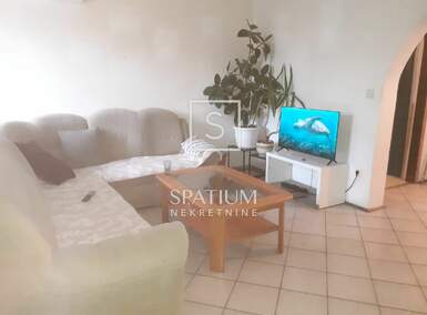 Cetvorosoban stan, Omišalj, najam, 300 €, 100 m2