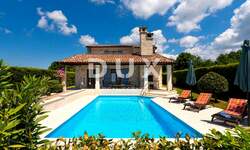 Kuca, Tinjan, prodaja, 499000 €, 162 m2