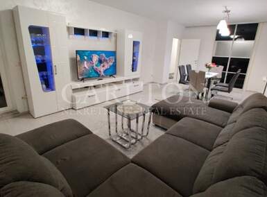 Cetvorosoban stan, Zagreb, Trešnjevka - sjever, najam, 1500 €, 100 m2