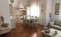 Trosoban stan, Zagreb, Gornji Grad - Medveščak, najam, 1100 €, 80 m2