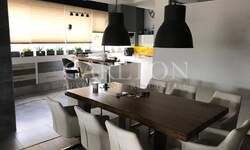 Trosoban stan, Zagreb, Podsused - Vrapče, prodaja, 340000 €, 195 m2