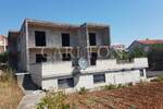 Kuca, Trogir, prodaja, 450000 €, 300 m2