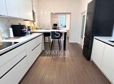 Dvosoban stan, Rijeka, Centar, prodaja, 265000 €, 64 m2